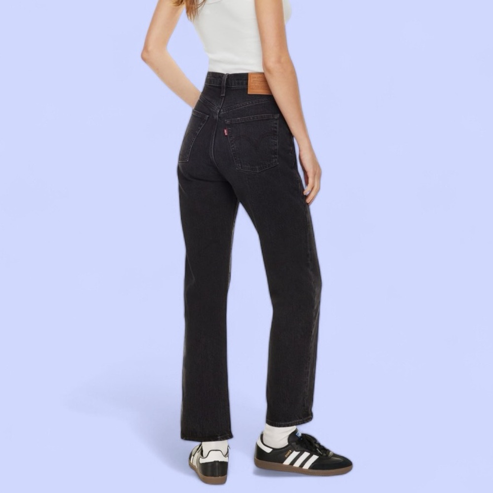 Levi’s Ribcage Straight Ankle Jeans